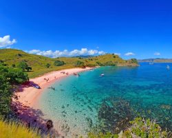 Růžová pláž, Indonésie, archiv Enjoy Travel